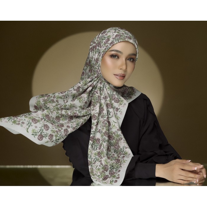 IVORY COLLECTION TIMELESS FLORAL ELEGANCE - SIGNATURE SQUARE SCARF